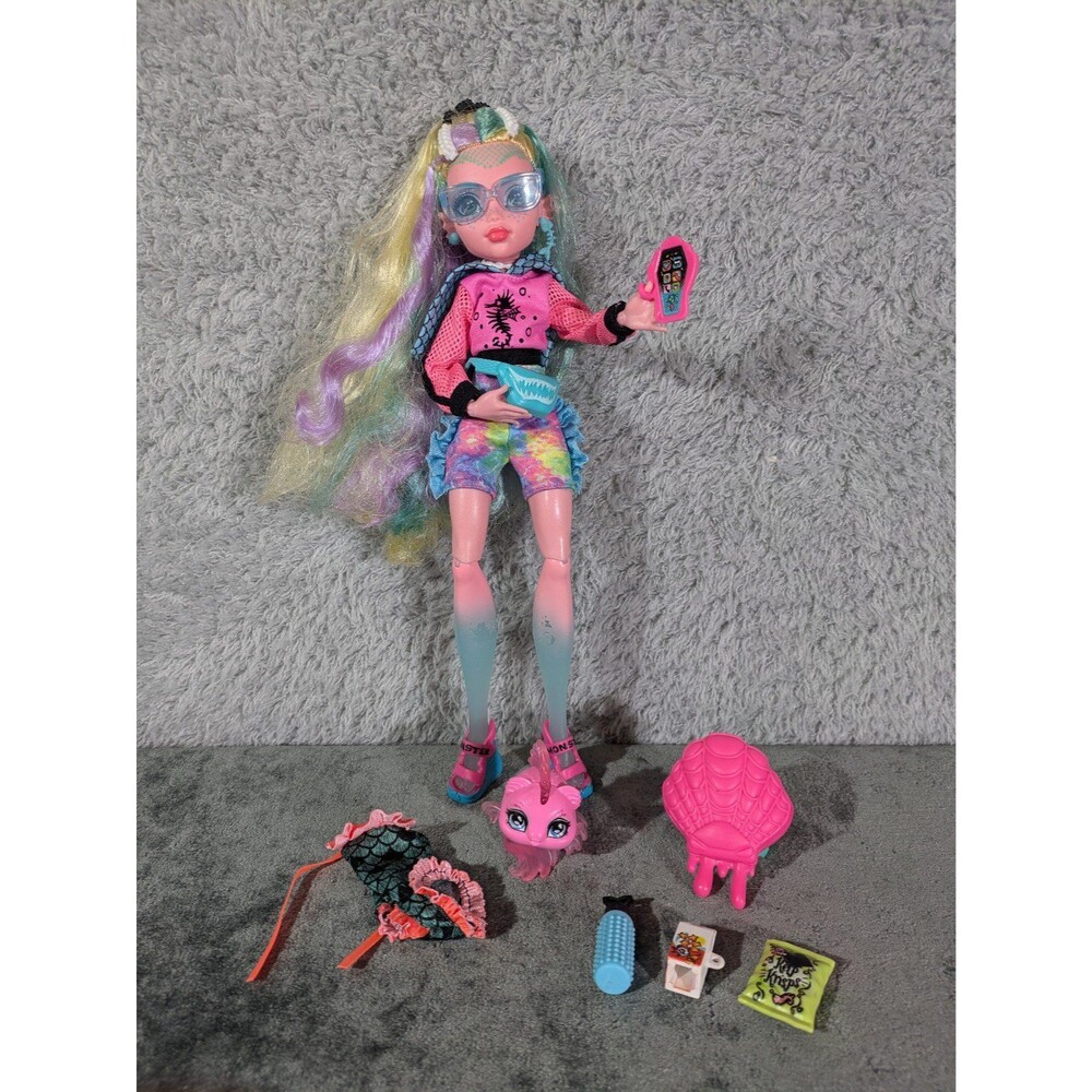 Monster High LAGOONA BLUE with Neptuna Pet & Accessories G3 Reboot Mattel 2022